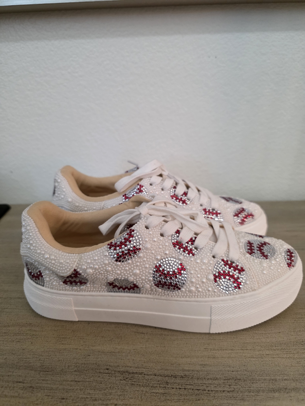 Betsey Johnson BASEBALL Women’s Embellished Pearl & Crystal White Sneakers 6 - Picture 2 of 6
